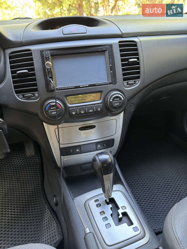 Седан Kia Magentis 2007 в Николаеве