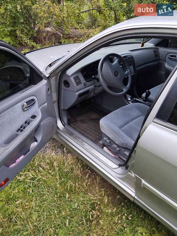 Седан Kia Magentis 2006 в Горишних Плавнях