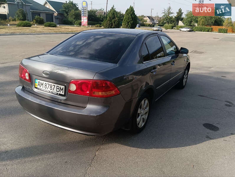 Седан Kia Magentis 2007 в Каменском