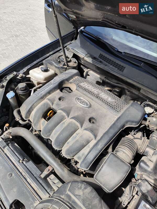 Седан Kia Magentis 2008 в Львові