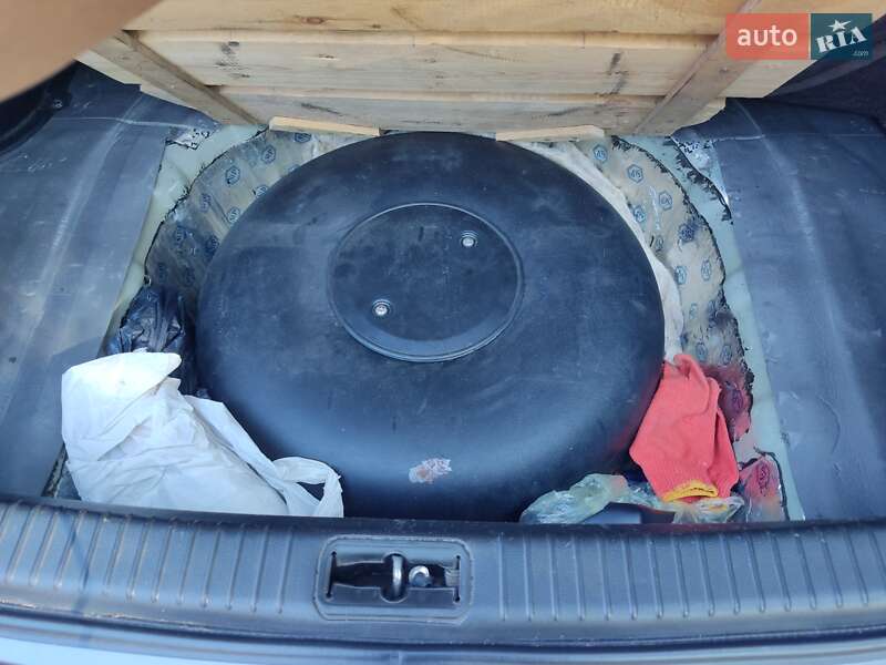 Седан Kia Magentis 2007 в Дніпрі