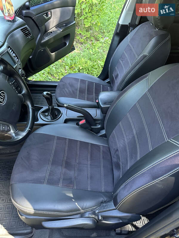 Седан Kia Magentis 2008 в Полтаве