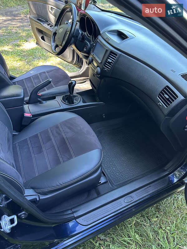 Седан Kia Magentis 2008 в Полтаве