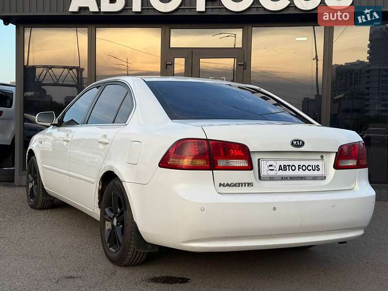 Седан Kia Magentis 2008 в Києві