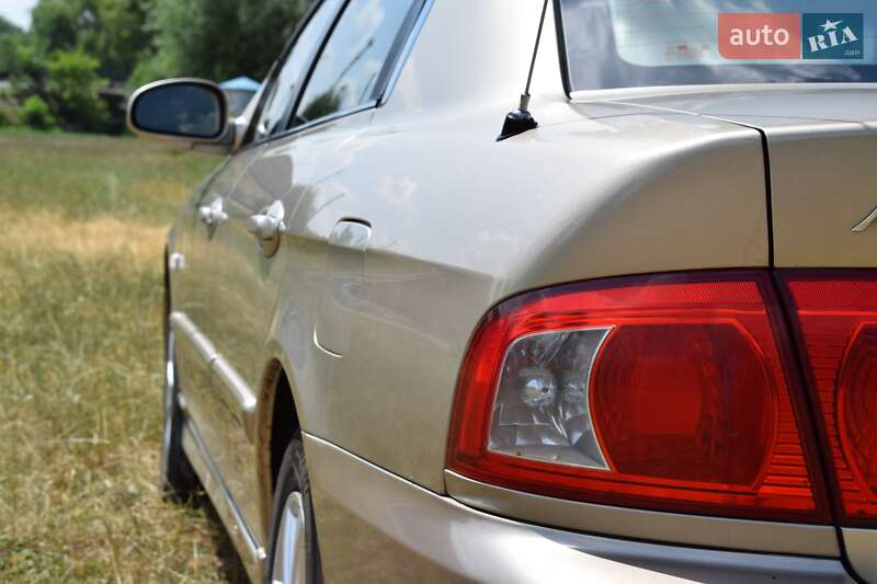 Седан Kia Magentis 2004 в Олександрії