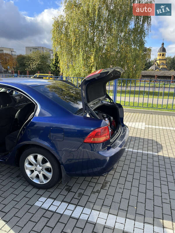 Седан Kia Magentis 2006 в Шептицькому