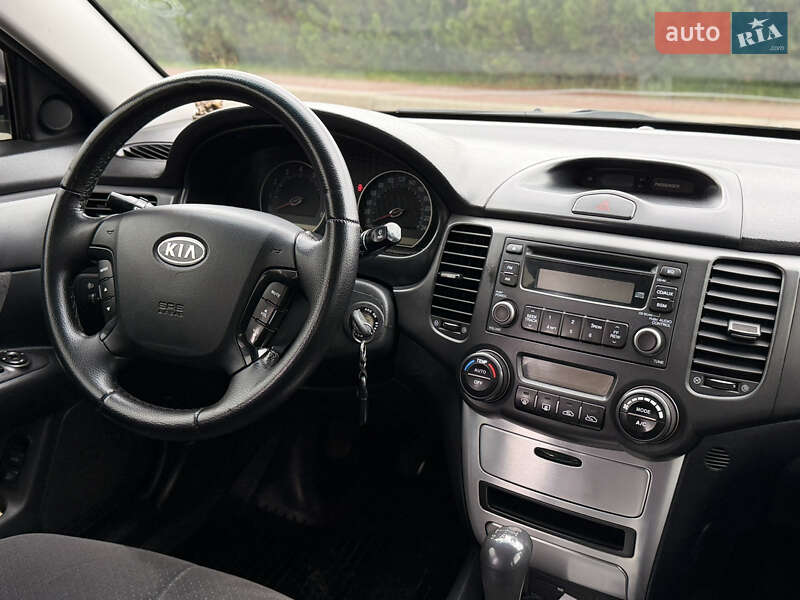 Седан Kia Magentis 2008 в Киеве
