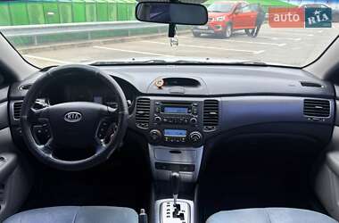 Седан Kia Magentis 2008 в  фото 13 Седан Kia Magentis 2008 в