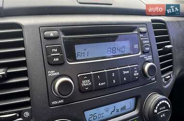 Седан Kia Magentis 2008 в  фото 23 Седан Kia Magentis 2008 в