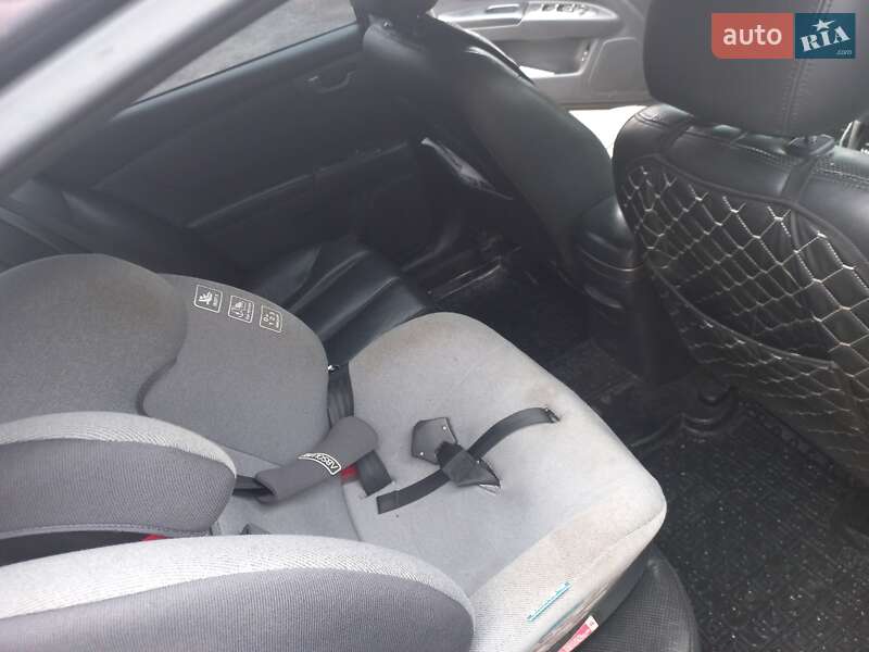 Седан Kia Magentis 2006 в Черкассах