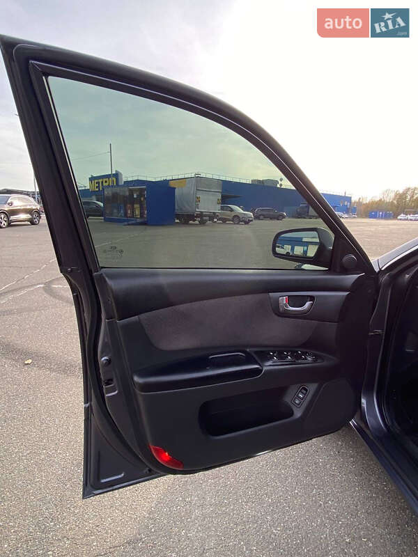 Седан Kia Magentis 2007 в Киеве