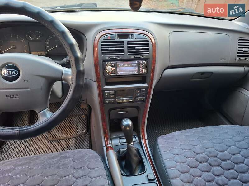 Седан Kia Magentis 2003 в Полтаві