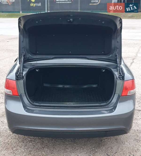 Седан Kia Magentis 2008 в Києві