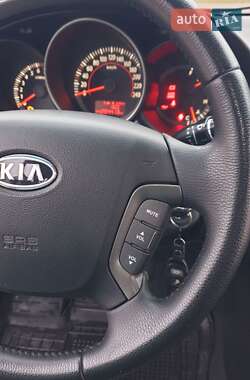 Седан Kia Magentis 2008 в Киеве