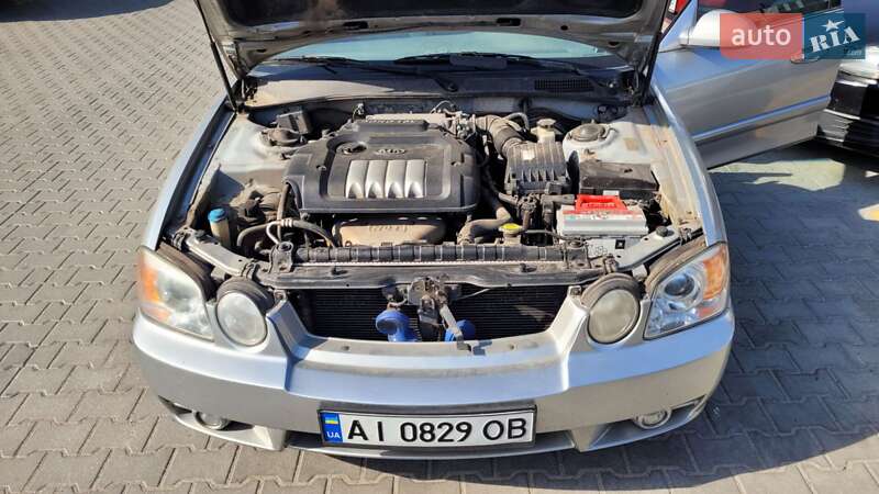 Седан Kia Magentis 2005 в Киеве