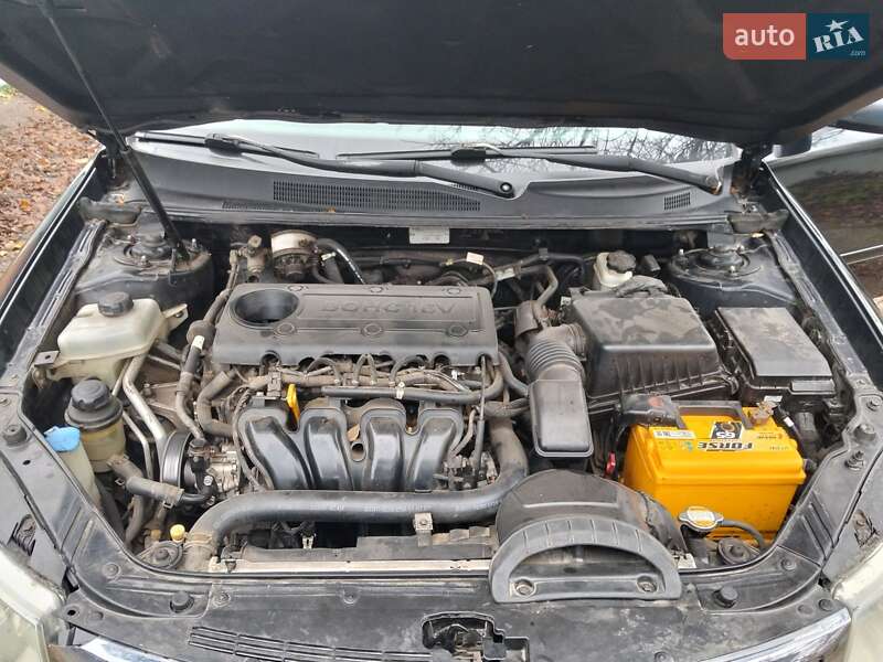 Седан Kia Magentis 2009 в Кропивницькому