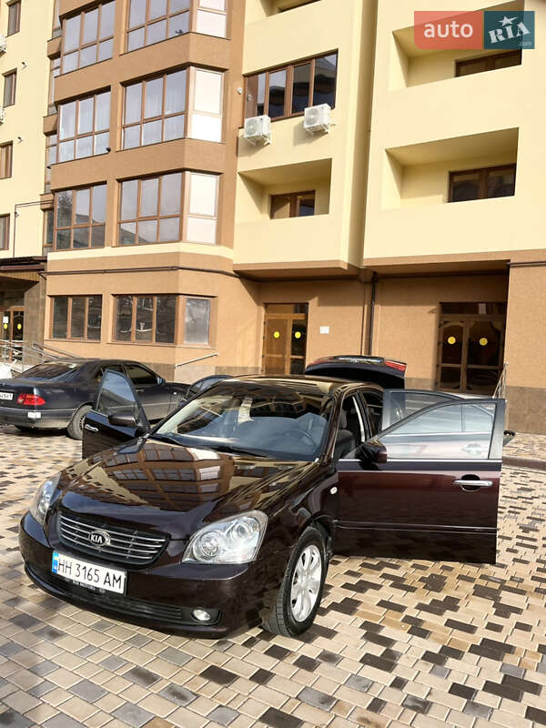 Седан Kia Magentis 2007 в Измаиле