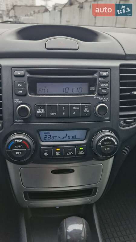 Седан Kia Magentis 2008 в Киеве