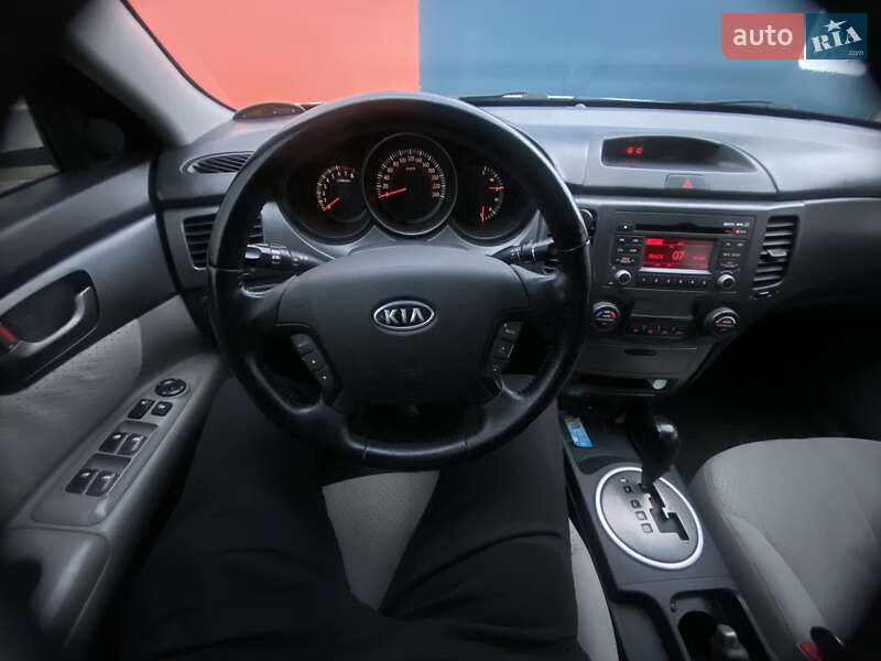 Седан Kia Magentis 2008 в Виннице