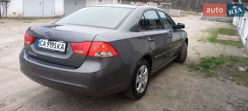 Седан Kia Magentis 2009 в Черкасах