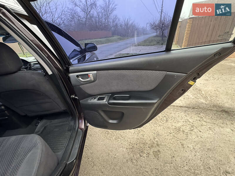 Седан Kia Magentis 2008 в Кам'янському