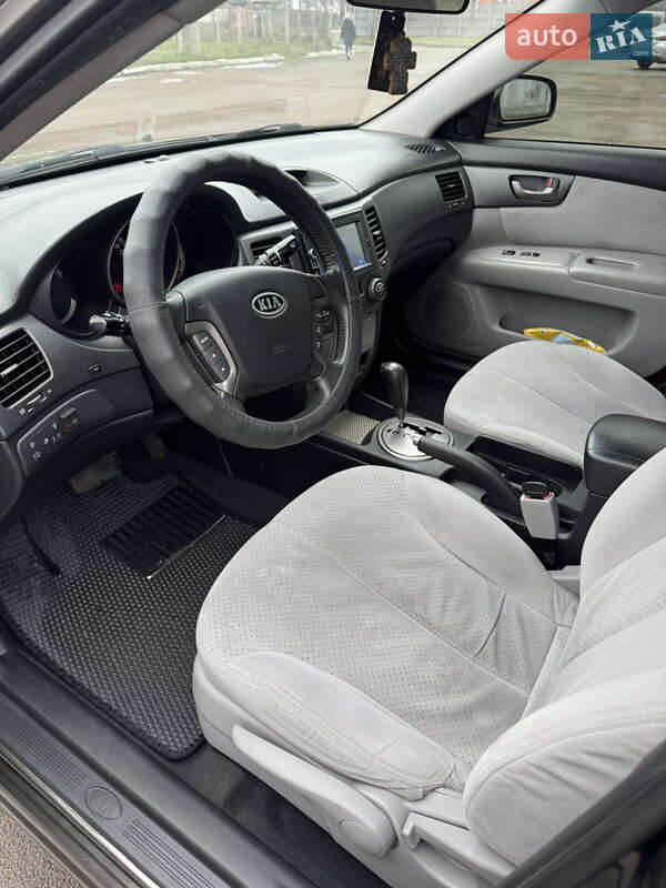 Седан Kia Magentis 2008 в Прилуках