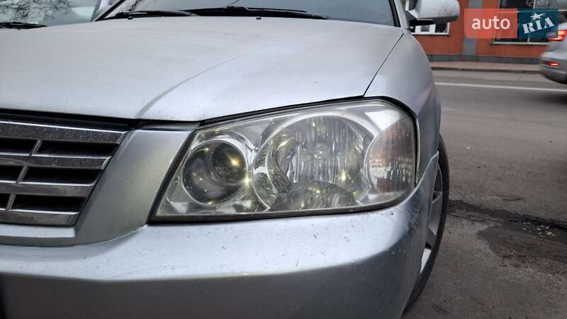 Седан Kia Magentis 2002 в Кропивницком