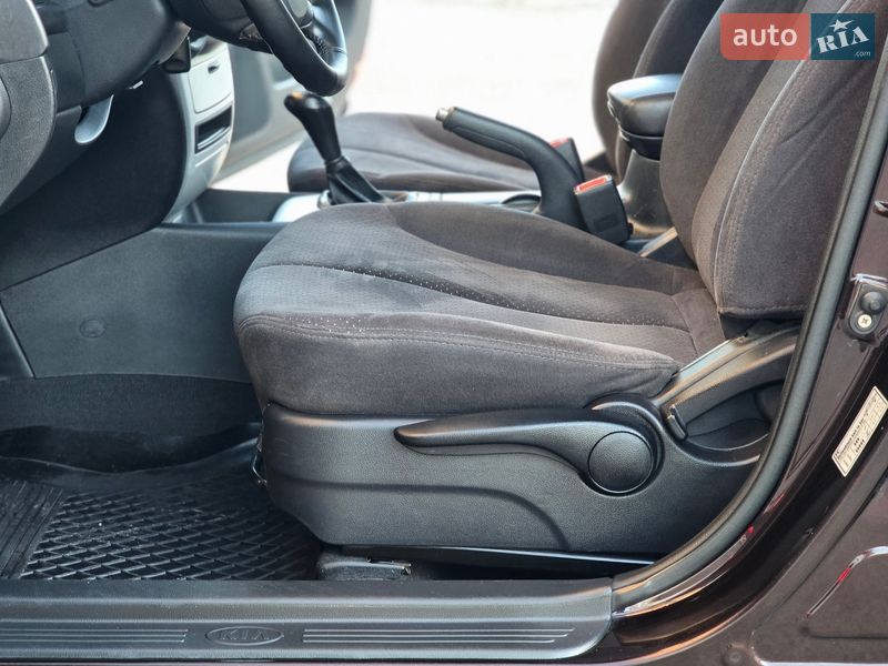 Седан Kia Magentis 2007 в Харькове