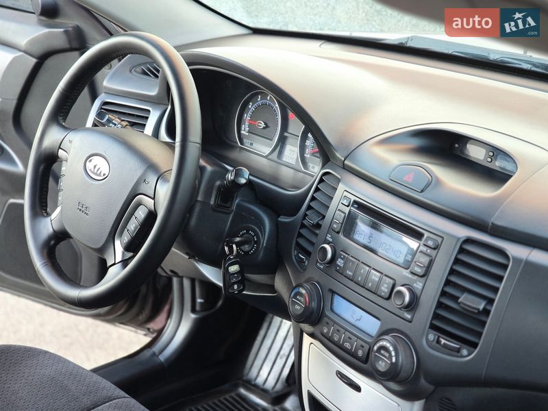 Седан Kia Magentis 2007 в Харькове