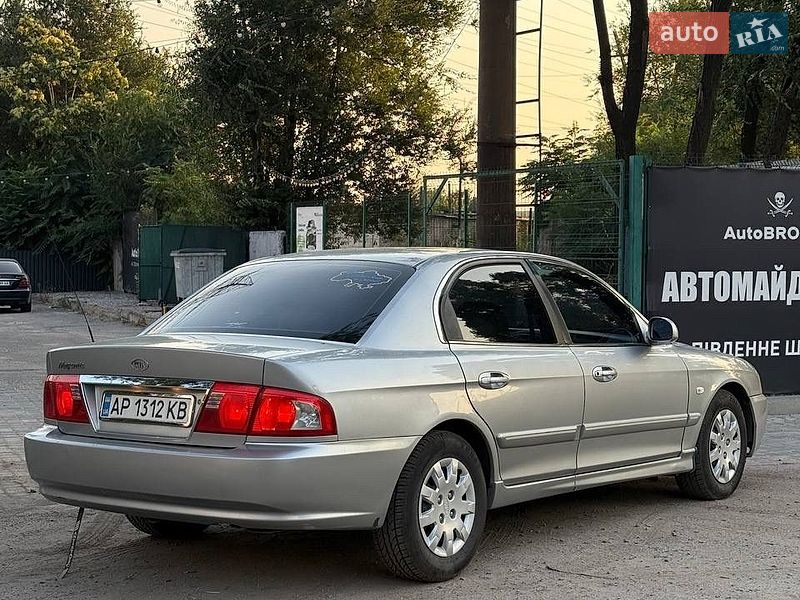 Седан Kia Magentis 2004 в Запорожье