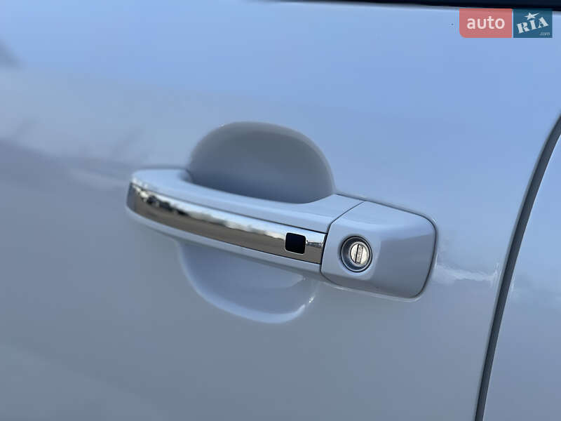 Внедорожник / Кроссовер Kia Mohave 2017 в Киеве