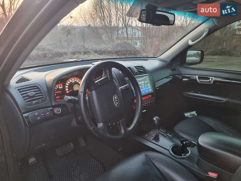 Внедорожник / Кроссовер Kia Mohave 2012 в Вишневом