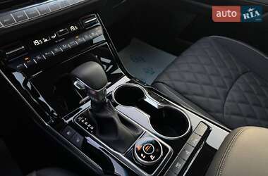 Позашляховик / Кросовер Kia Mohave 2022 в 