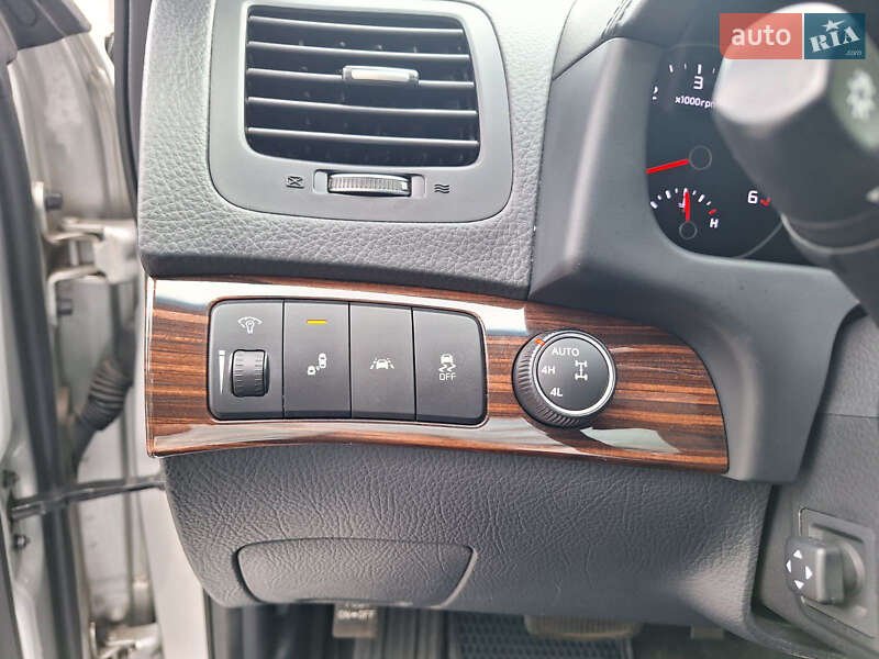 Внедорожник / Кроссовер Kia Mohave 2016 в Виннице фото 40 Внедорожник / Кроссовер Kia Mohave 2016 в Виннице