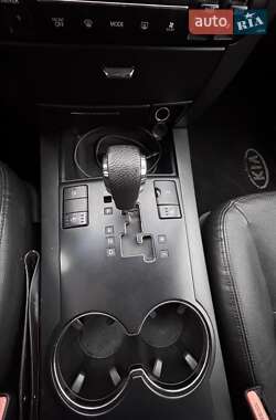 Внедорожник / Кроссовер Kia Mohave 2011 в 