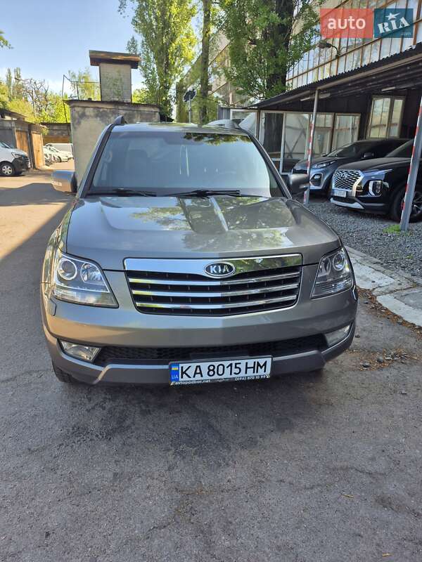 Позашляховик / Кросовер Kia Mohave 2010 в Києві