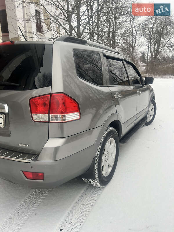 Внедорожник / Кроссовер Kia Mohave 2010 в Александрие фото 5 Внедорожник / Кроссовер Kia Mohave 2010 в Александрие