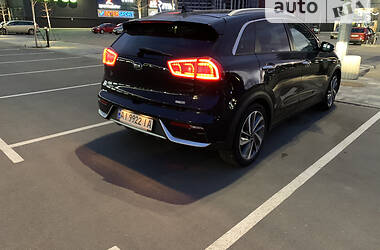 Универсал Kia Niro 2016 в Обухове