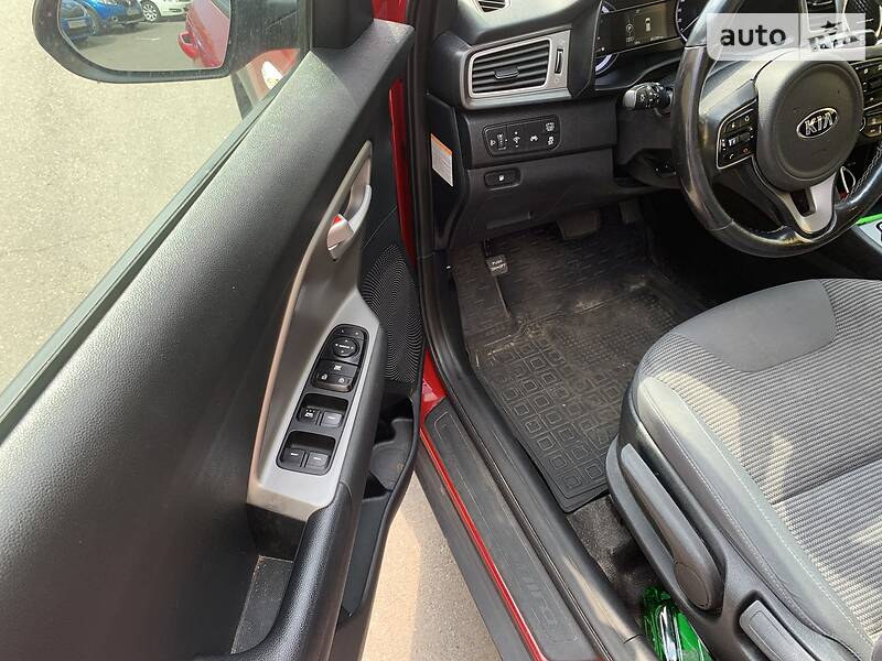 Хетчбек Kia Niro 2018 в Києві