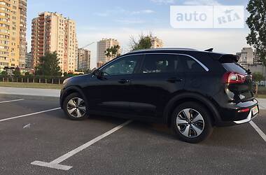 Внедорожник / Кроссовер Kia Niro 2018 в Черкассах