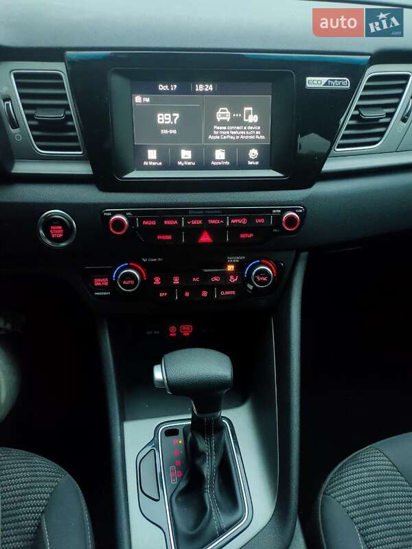 Внедорожник / Кроссовер Kia Niro 2017 в Львове