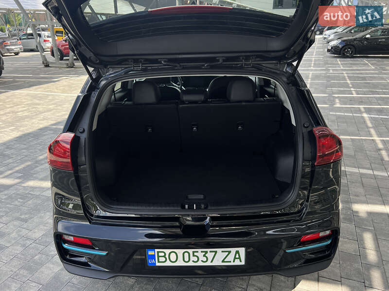 Позашляховик / Кросовер Kia Niro 2022 в Львові