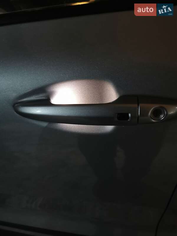 Позашляховик / Кросовер Kia Niro 2019 в Львові