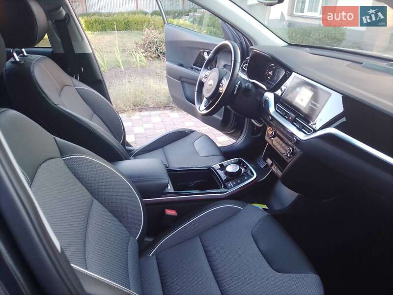 Внедорожник / Кроссовер Kia Niro 2020 в Киеве