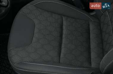 Внедорожник / Кроссовер Kia Niro 2018 в 