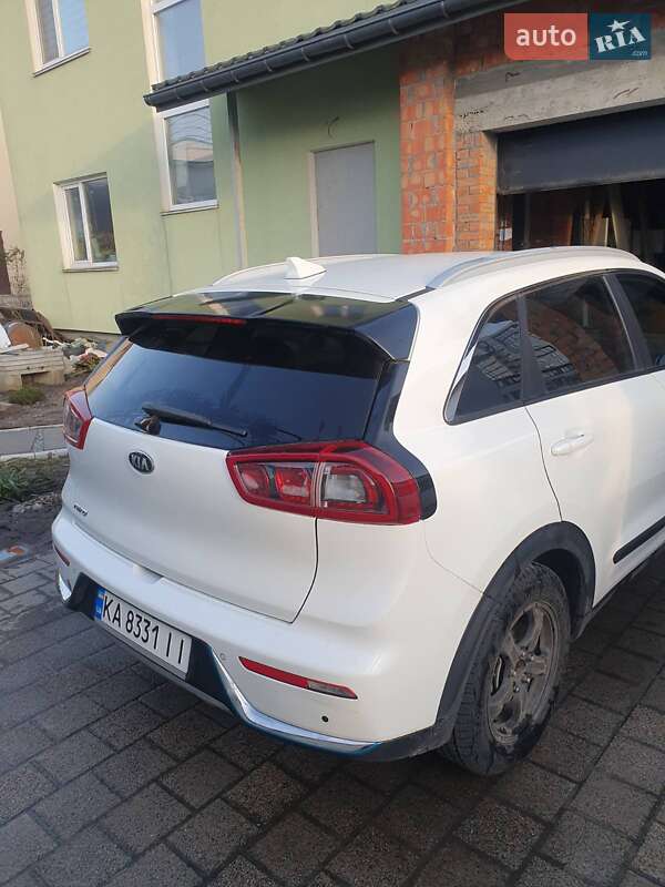 Внедорожник / Кроссовер Kia Niro 2018 в Киеве фото 3 Внедорожник / Кроссовер Kia Niro 2018 в Киеве