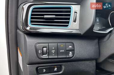 Позашляховик / Кросовер Kia Niro 2018 в Полтаві