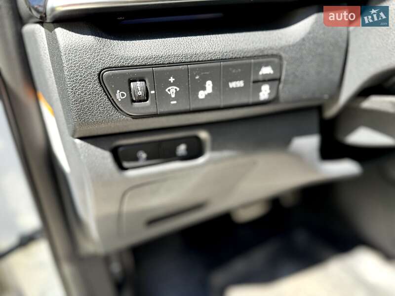Внедорожник / Кроссовер Kia Niro 2021 в Киеве