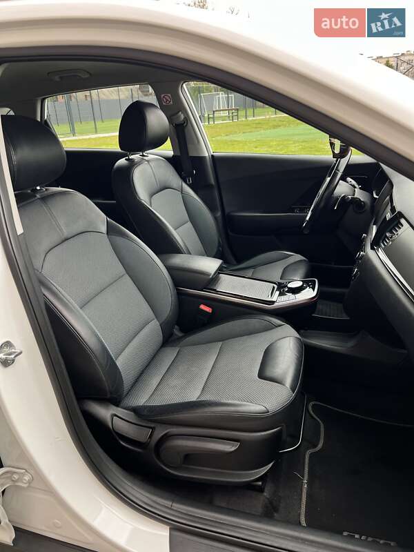 Позашляховик / Кросовер Kia Niro 2019 в Житомирі