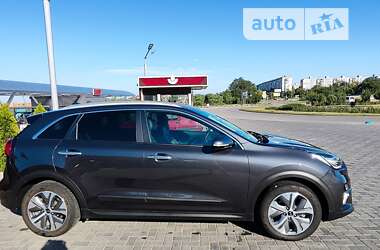 Внедорожник / Кроссовер Kia Niro 2019 в Марганце